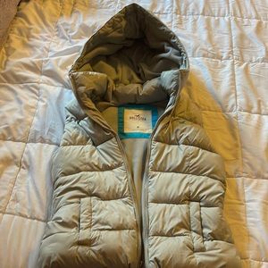 Hollister puffy vest